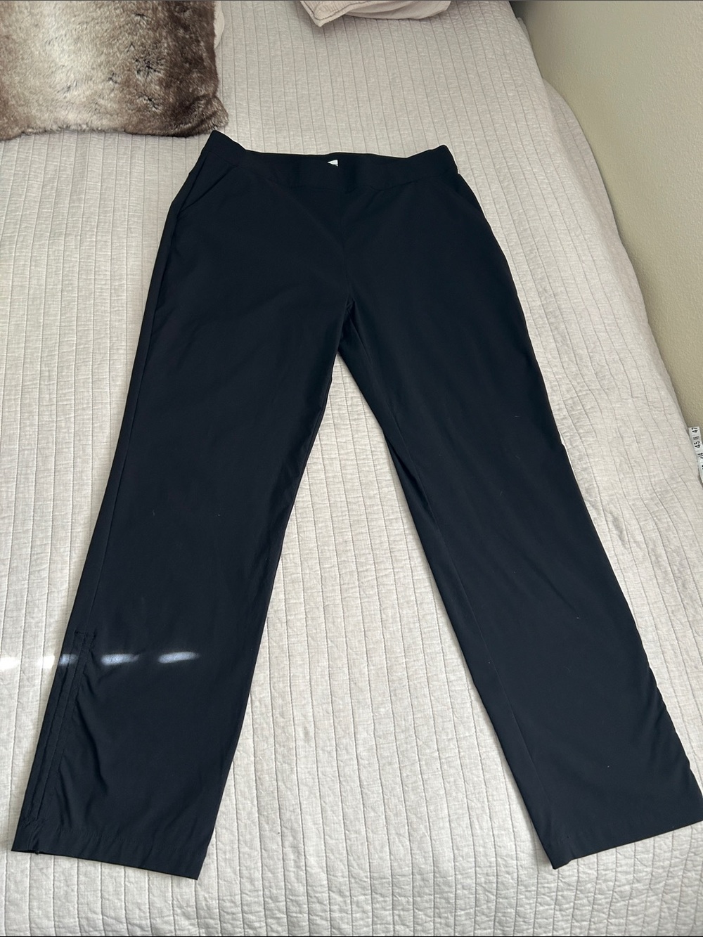 Columbia black nylon pull on outdoor hiking, casual pants XL